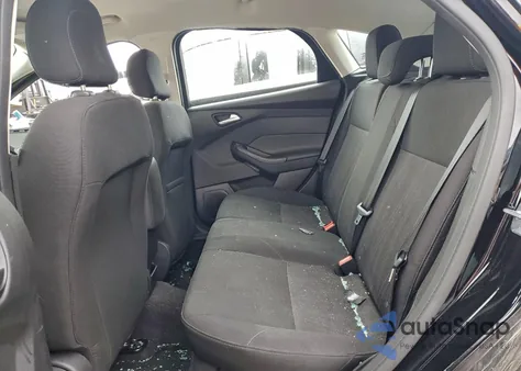 2018 Ford Focus Se z USA, uszkodzony, nr VIN 1FADP3K22JL207833